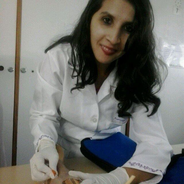 Mesmo com a luta para tentar falar de maneira compreensível, a jovem já foi vítima de bullying, quando era criança, na escola. Ela precisou enfrentar agressões verbais


— Me chamavam de Maria babona

