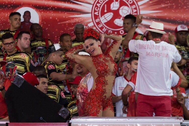 Em 2012, Viviane Araujo foi a grande campeã da quinta temporada de A Fazenda