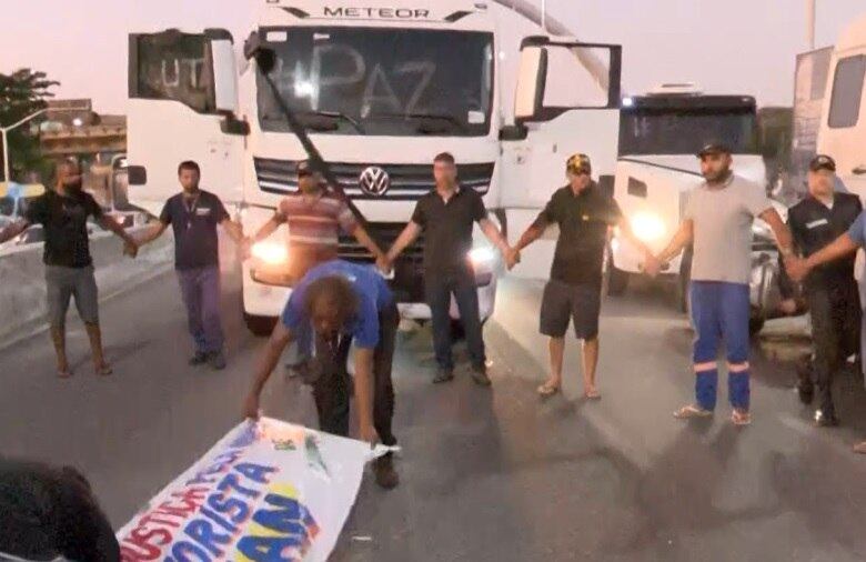 Caminhoneiros pediram mais segurança após morte de colega na avenida Brasil