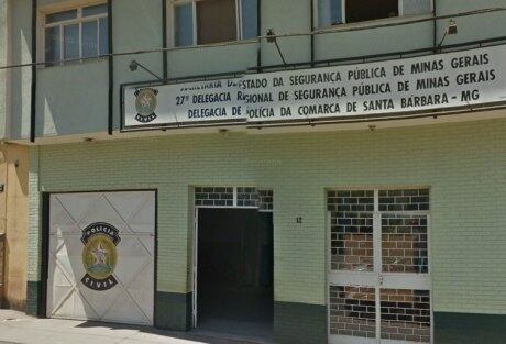 Jovem foi ouvida na delegacia nesta terça-feira (6)