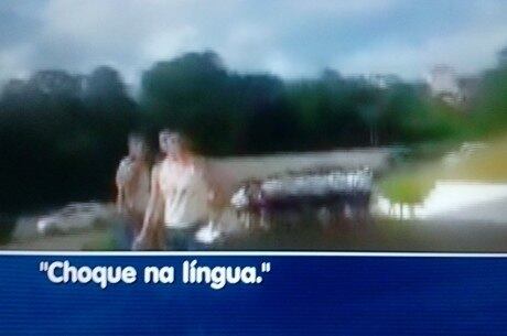 Vídeo mostra hino com apologia à violência