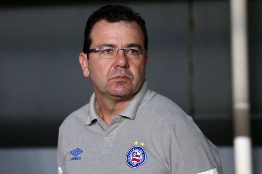 Enderson Moreira deixou o comando do Bahia no mês passado. O treinador chegou ao Tricolor em junho de 2018 e somou 59 jogos. Foram 22 vitórias, 19 empates e 18 derrotas.