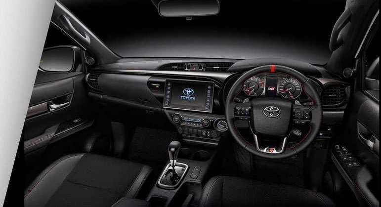 Interior contará com detalhes na cor vermelha