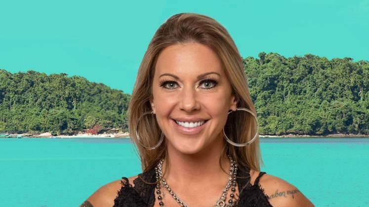 Ilha Record, o novo reality show de Sabrina Sato, conta com 13 famosos que buscam por um tesouro em um lugar paradisíaco do litoral brasileiro. A modelo e empresária Antonela Avellaneda está no elenco da competição, que estreia no dia 26 de julho, às 22h45, na Record TV. Conheça mais sobre a participante!