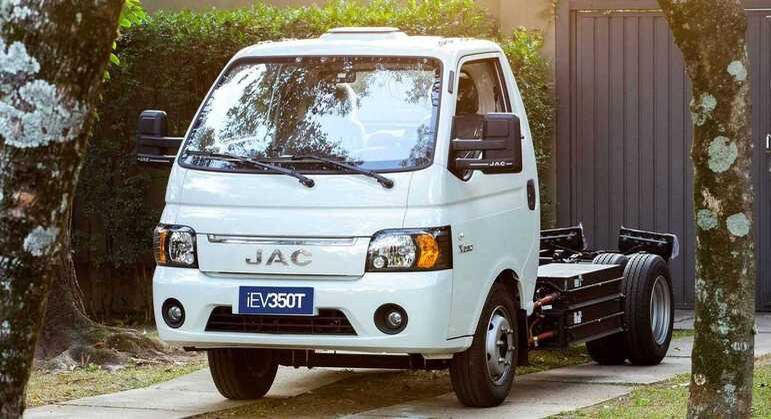 Caminhão pode rodar 350 quilômetros caso utilize o modo Eco ativo