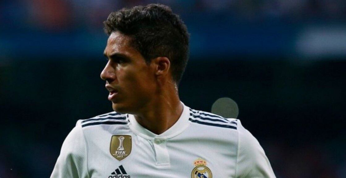 Raphaël Varane - Zagueiro - 60 milhões de euros (253.1 milhões de reais)
