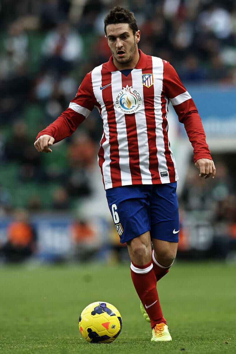 Principal ponto positivo dos anos de ouro da Espanha, o meio-campo não deve mais contar com o envelhecido Xavi, mas o craque já tem um substituto: Koke. Um dos principais motores da campanha que levou o Atlético de Madrid ao título espanhol e ao vice da Liga dos Campeões, o jogador foi elogiado pelo próprio ídolo do Barcelona:

— Ele será o motor da Espanha nos próximos dez anos

Não por acaso, o próprio time da Catalunha tentou, sem sucesso, contratá-lo na atual janela de transferências, mas ele preferiu permanecer no Atleti. Koke também esteve na Copa deste ano, mas só teve uma chance real na última partida da Espanha no Brasil, os 3 a 0 contra a Austrália