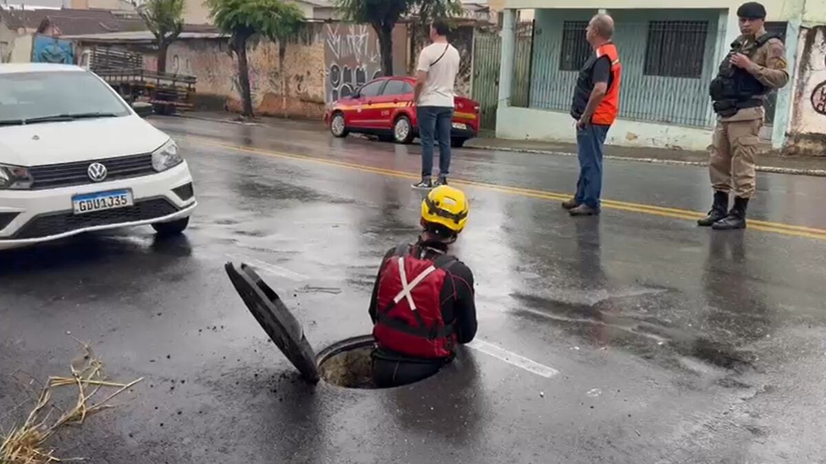 Criança brincava em um córrego e foi arrastada para uma manilha do sistema pluvial