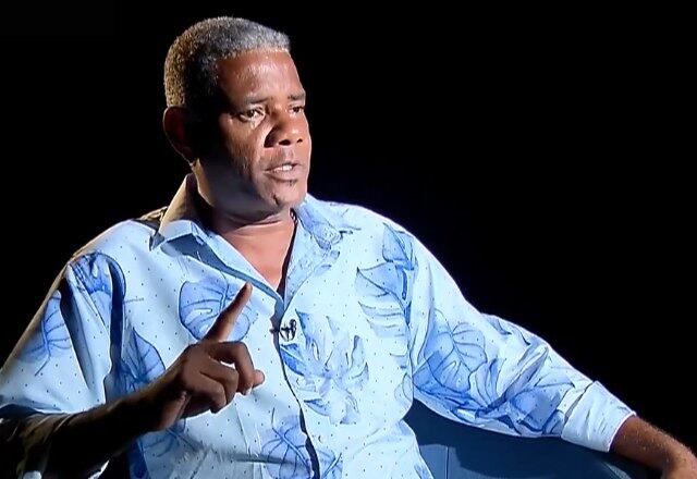 O pai da cantora já recebeu pensão, que foi cortada há algum tempo. Silvana falou que a pensão foi cortada pois ele gastava o dinheiro e não queria receber tratamento para o vício em jogo