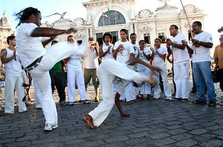 Mostra reúne relatos de mestres da capoeira