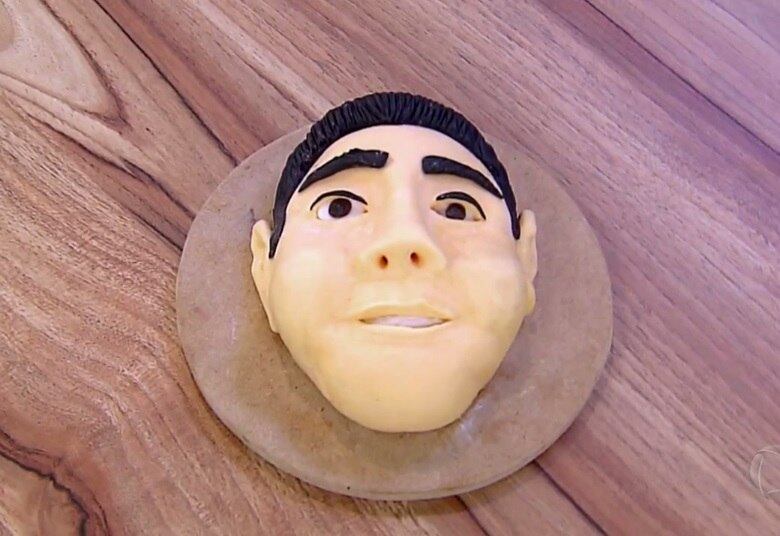 O trabalho de Luiz foi bem elogiado, principalmente em relação aos detalhes. Mas Buddy apontou que as bochechas estavam um pouco estranhas, e não havia tanta semelhança