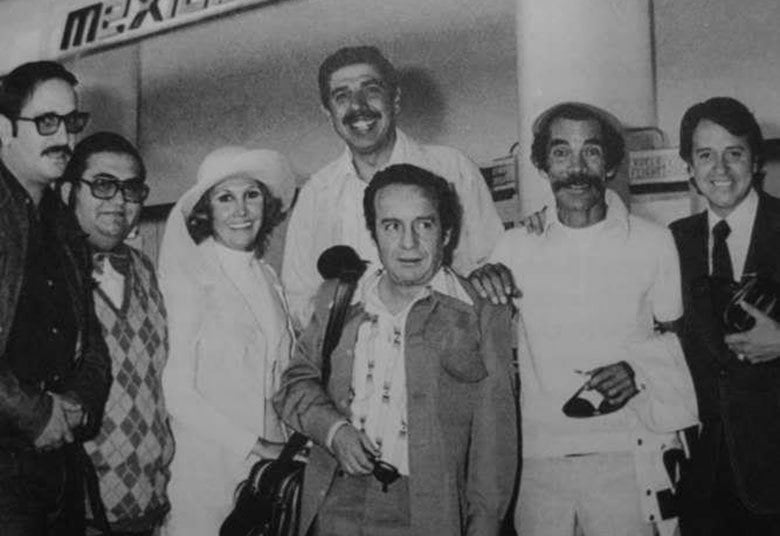 Os episódios começaram a ser exibidos primeiramente na emissora Televisa, no México, em junho de 1971. Eles continuam sendo reapresentados no Brasil, mas no México pararam de ir ao ar em 1992

• Conheça a mansão de Chaves e Dona Florinda, avaliada em mais de R$ 10 milhões
