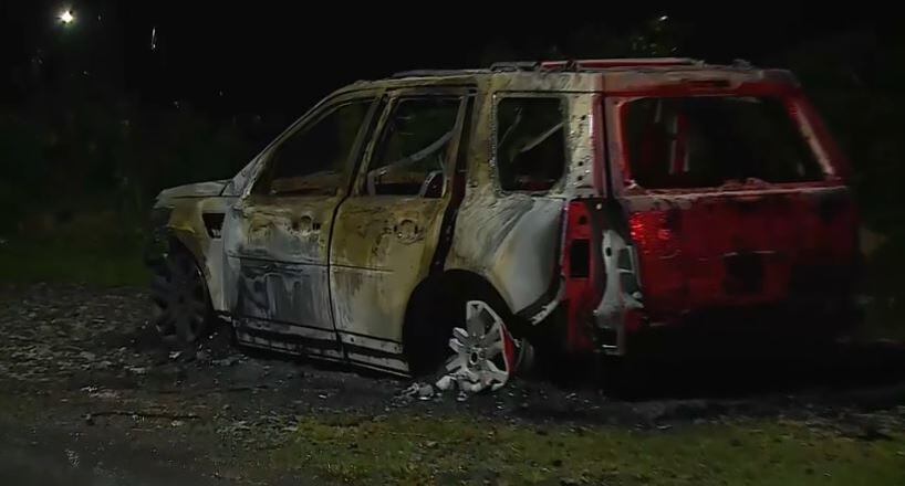 Carro da vítima foi incendiado