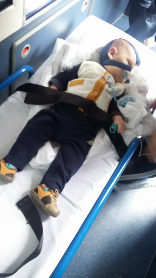 — Nos Estados Unidos, existe uma lei que determina que
medicamentos para doenças raras e com drogas únicas sejam liberadas o quanto
antes, até mesmo na primeira fase das pesquisas. A droga deles já está na
fase 3 e, mesmo assim, a empresa não libera o medicamento