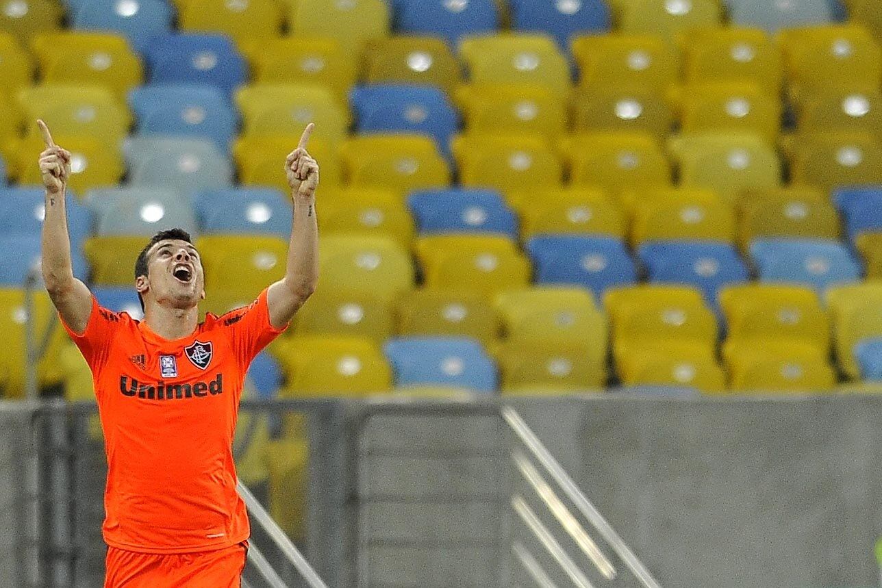 Quando decidiu voltar ao futebol brasileiro, Wágner despertou interesse de algumas equipes. O Palmeiras buscou o jogador por muitas semanas, porém, quem fechou com o meia foi o Fluminense, dando um belo chapéu na diretoria palmeirense