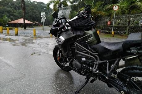 Rodei bastante, mas nada ao que Fernando fez com a sua Tiger 1200