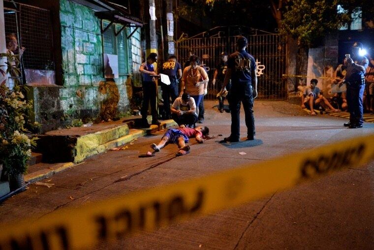 Tem se tornado comum, a qualquer hora do dia, tiroteios romperem o silêncio dos bairros mais distantes da cidade, enchendo as ruas de sangue e temor