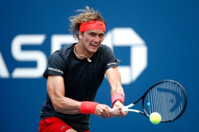 O número quatro do mundo, o alemão Alexander Zverev passou fácil pelo canadense Peter Polansky por 3 a 0, parciais de 6/2, 6/1 e 6/2