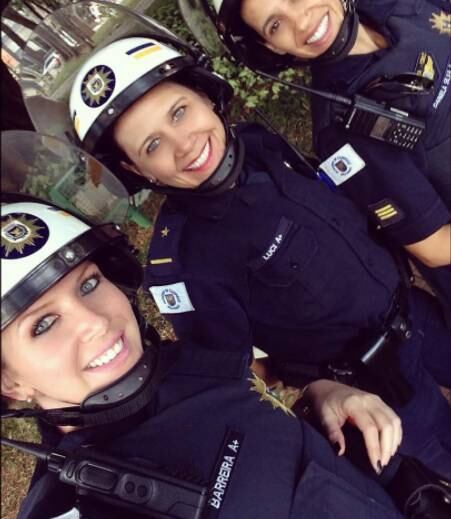 Selfie com amigas de trabalho pode? Sim, desde que seja na hora de folga