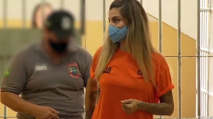 Shirley afirma que não matou o marido e alega que há pessoas tentando incriminá-la, por isso, teria fugido após a morte de Leandro. No final da reportagem ela afirma: "Só quero provar minha inocência e sair daqui [prisão]".

O Câmera Record vai ao ar todos os domingos, às 23h, na Record TV.


