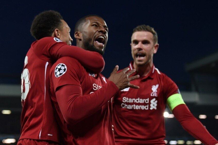 ESQUENTOU - Wijnaldum quer permanecer no Liverpool, mas deseja um salário que reflita seu papel chave no time de Jurgen Klopp, segundo o “Liverpool Echo”. O veterano, que tem contrato até 2021, está sujeito aos mesmos termos de quando assinou há quatro anos e meio, apesar de ter sido importante nas conquistas da Champions League, Premier League e Mundial de Clubes.