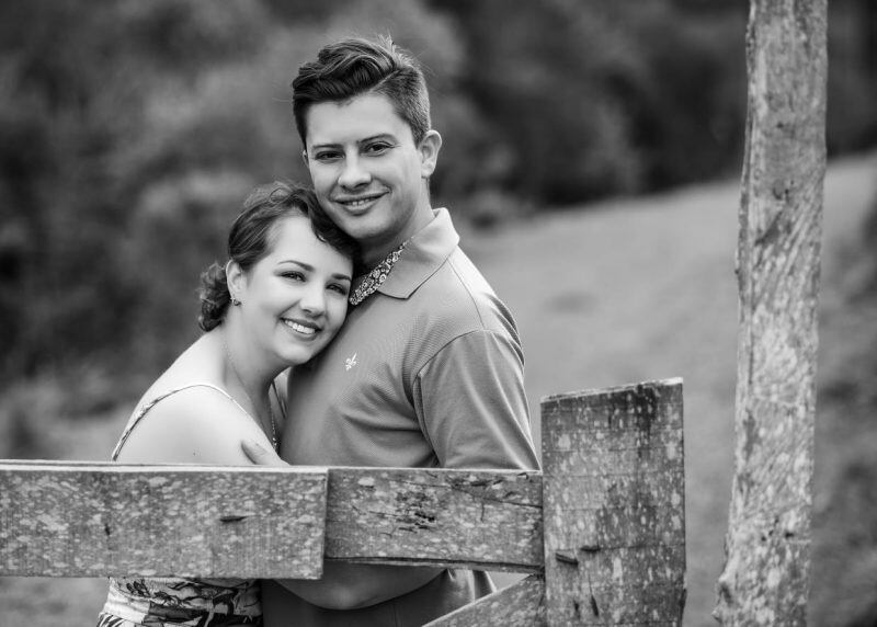 Adarlele conheceu seu amor dois anos após descobrir um câncer raro e terminal