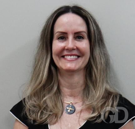 Renata Neves T. de Barros Freitas 