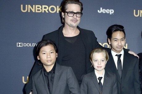 Brad Pitt quer a guarda compartilhada dos filhos