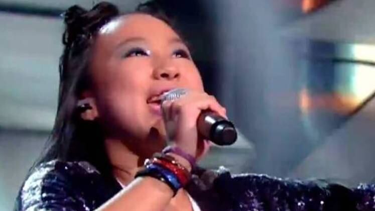 Letícia Anry, de 16 anos, também se destacou ao cantar Don’t Stop Believin, um clássico da banda de rock internacional Journey. Ela conquistou os 100 pontos e também garantiu uma vaga na final do reality!
