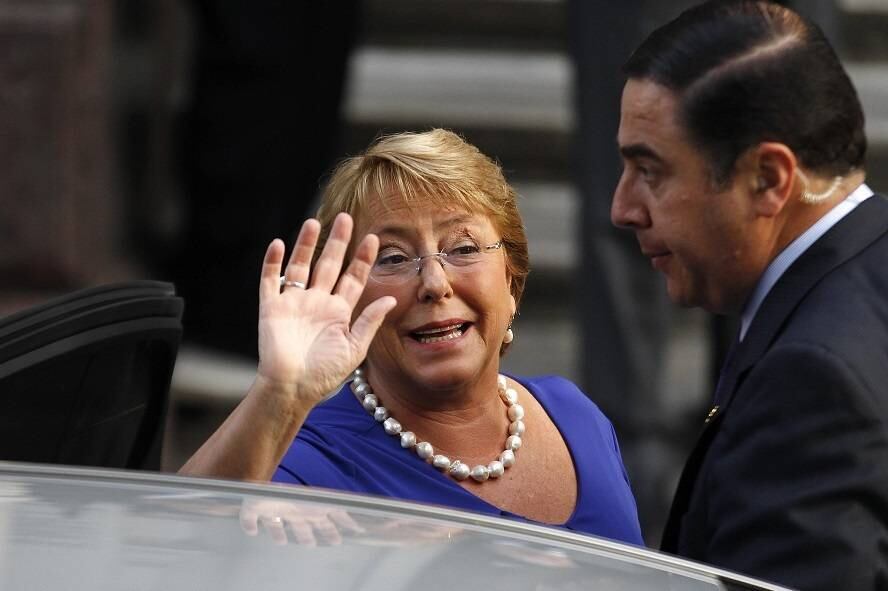 Após quatro anos, Michelle Bachelet volta ao poder