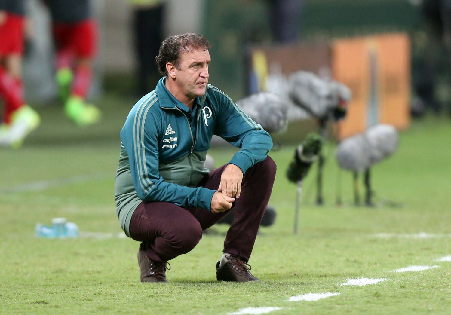 Cuca usou a calça vinho contra o Inter pela Copa do Brasil
