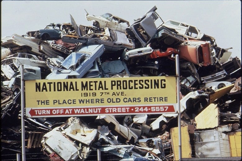 Como conseguiram amontoar tantos carros?