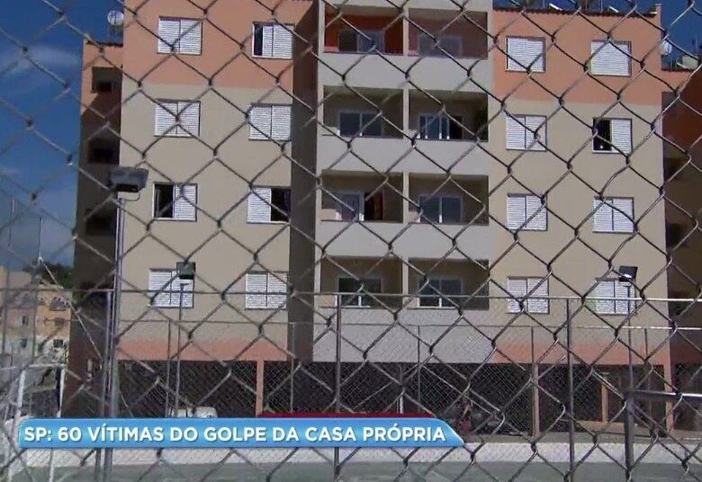 A Secretaria de Estado da Habitação de São Paulo, no
entanto, alega que nunca existiu qualquer projeto de moradia popular
viabilizado pelo Instituto Maria de Paula
