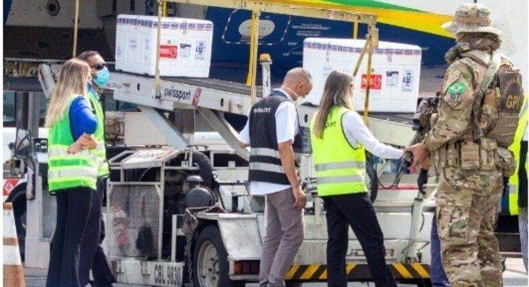 Governo de Minas distribui mais 600 mil doses de vacinas contra a covid-19