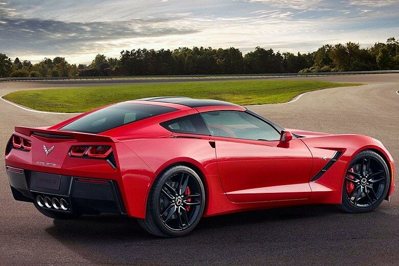 Esta sétima geração do superesportivo foi revelada no Salão de Detroit de 2013. É considerada a mais ousada da história do modelo e conta com recursos presentes até então apenas em concorrentes europeus e asiáticos