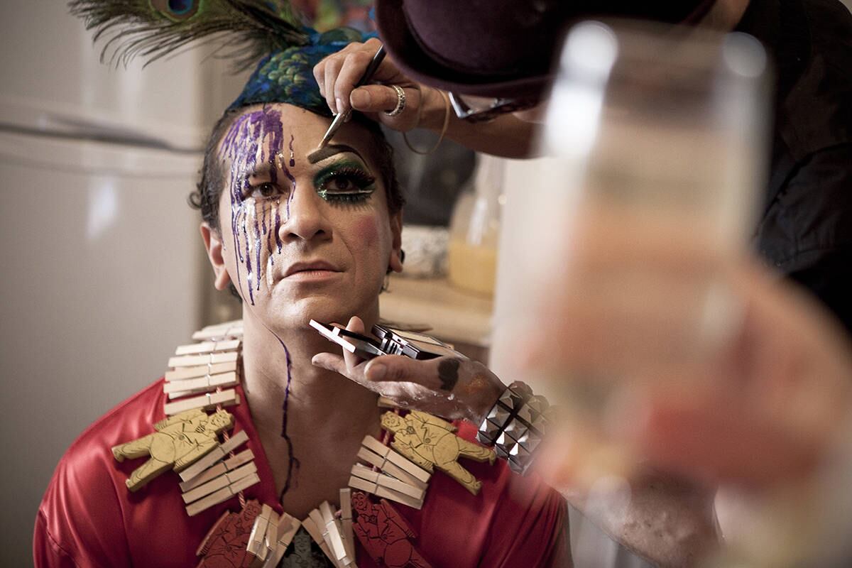 Gazelle é o alter-ego do comissário de bordo Paulo