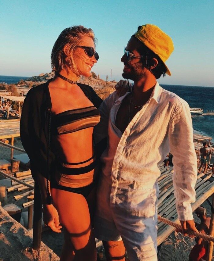 Fiorella Mattheis e André Nicolau curtem as férias em Mykonos
