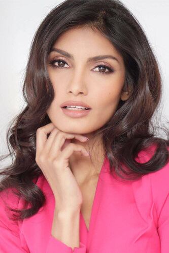 Rafieya Husain, de Guiana
