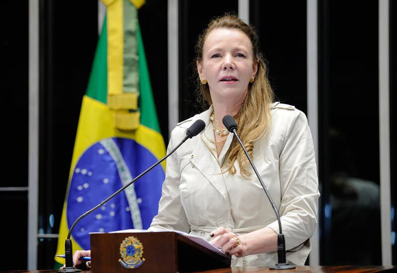 Vanessa Grazziotin afirma que as doações feitas para suas campanhas "foram oficiais, declaradas e aprovadas pela Justiça"
