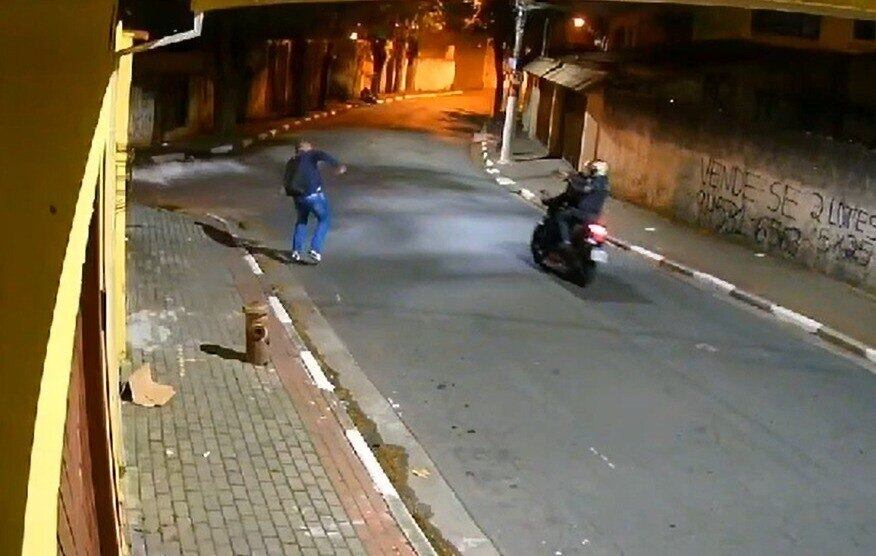 Vítima escapou dos tiros disparados a queima roupa