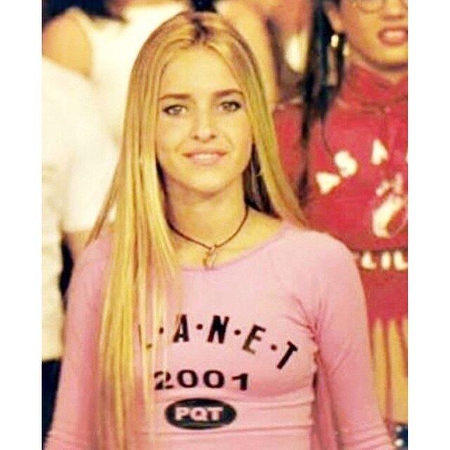 Monique Alfradique não mudou! A gata, que está com 29 anos agora, continua a mesma. Aliás, a semelhança dela com Letícia é sempre lembrada