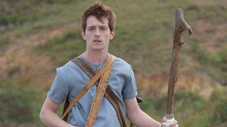 Davi é o caçula dos oito filhos de Jessé. Fruto do relacionamento do homem com Haviva (Christine Fernandes), ele é desprezado e excluído pelos irmãos guerreiros. Sem a presença constante da família, o menino enfrenta momentos de solidão