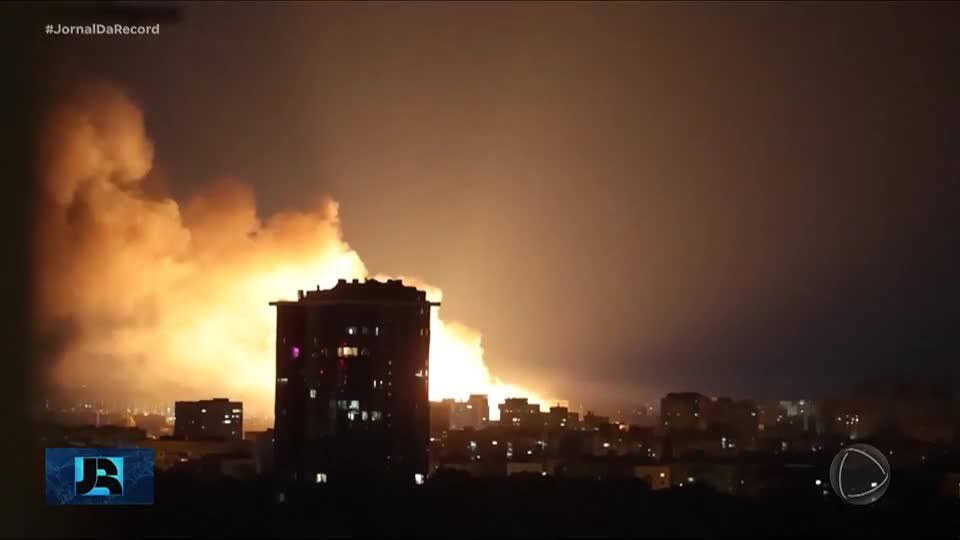 Maior ataque da Rússia à Ucrânia deixa um morto e mais de 20 feridos