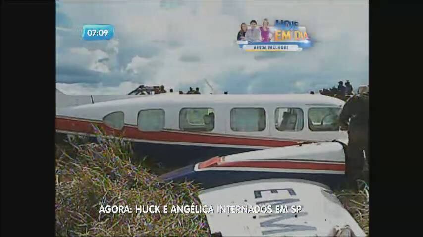 Por volta das 11 horas, o piloto informou aos controladores de voo uma falha no equipamento e avisou que faria um pouso de emergência
Famosos mandam mensagens de apoio a Angélica e Luciano Huck