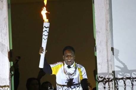 Pelé, Guga e Torben são cotados para acender a pira olímpica