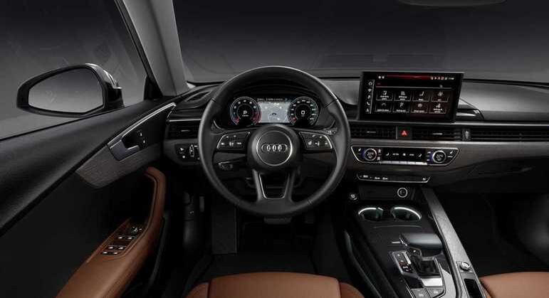 Transmissão é S tronic de dupla embreagem de sete velocidades