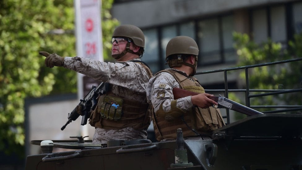 Militares nas ruas de Santiago, Chile