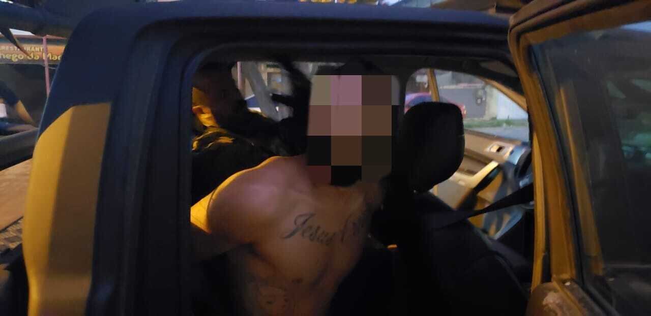 Suspeito estava escondido no estado do Rio de Janeiro
