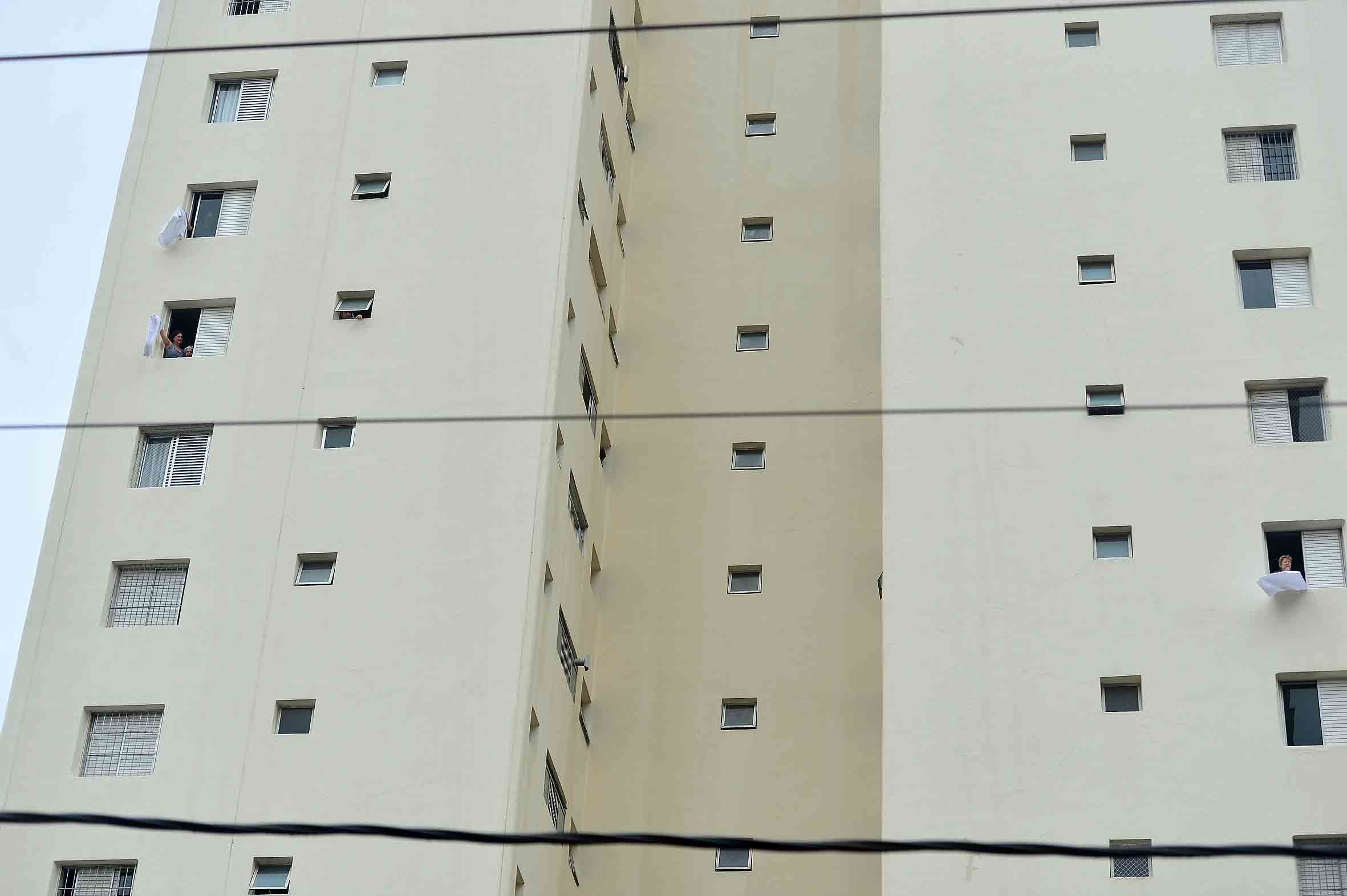 O grupo foi criado para pedir melhorias de segurança no bairro, com
maior policiamento e que o 81 DP também possa registrar flagrantes