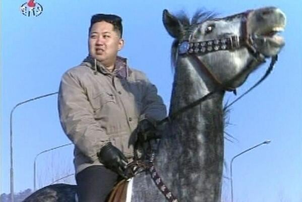 Não se trata do único regime fechado e opressor no mundo. Mas certamente é um dos que aindam remetem a civilização a anos de trevas
Eixo do mal: especialista fala sobre a crise na Coreia do Norte